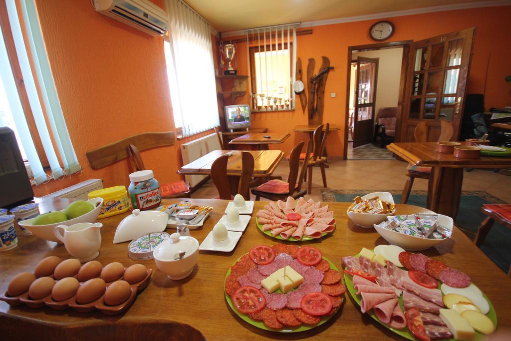 Guest House Vila Alexandar Palić المظهر الخارجي الصورة