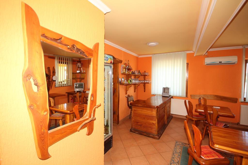 Guest House Vila Alexandar Palić المظهر الخارجي الصورة